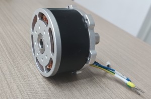 52MM 48V Outer Rotor Brushless Motor 150RPM 0.5NM 7.9W